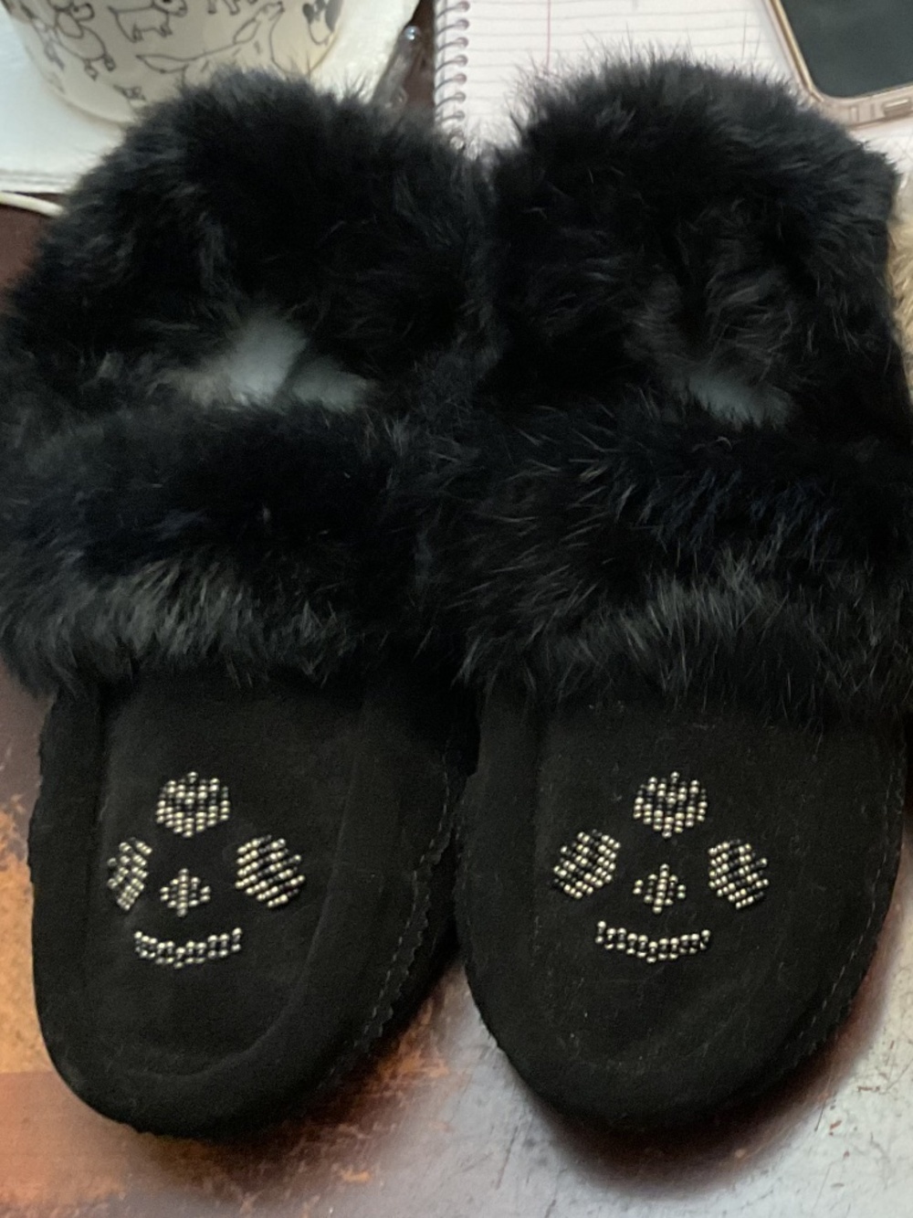NWOT - Manitobah Mukluks Justine Woods Tipi Moccasin Slippers